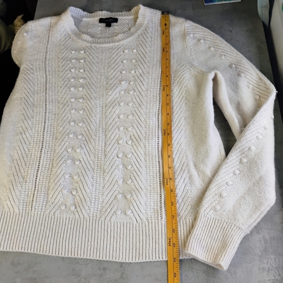 Banana Republic Merino Wool Alpaca Sweater Womens XL Ivory Pom Poms Shabby Chic - Picture 8 of 10